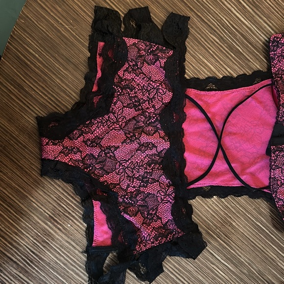 Hot Pink & Black boy short & bra bodysuit by Native Intimates. Size 36 C - Picture 11 of 12